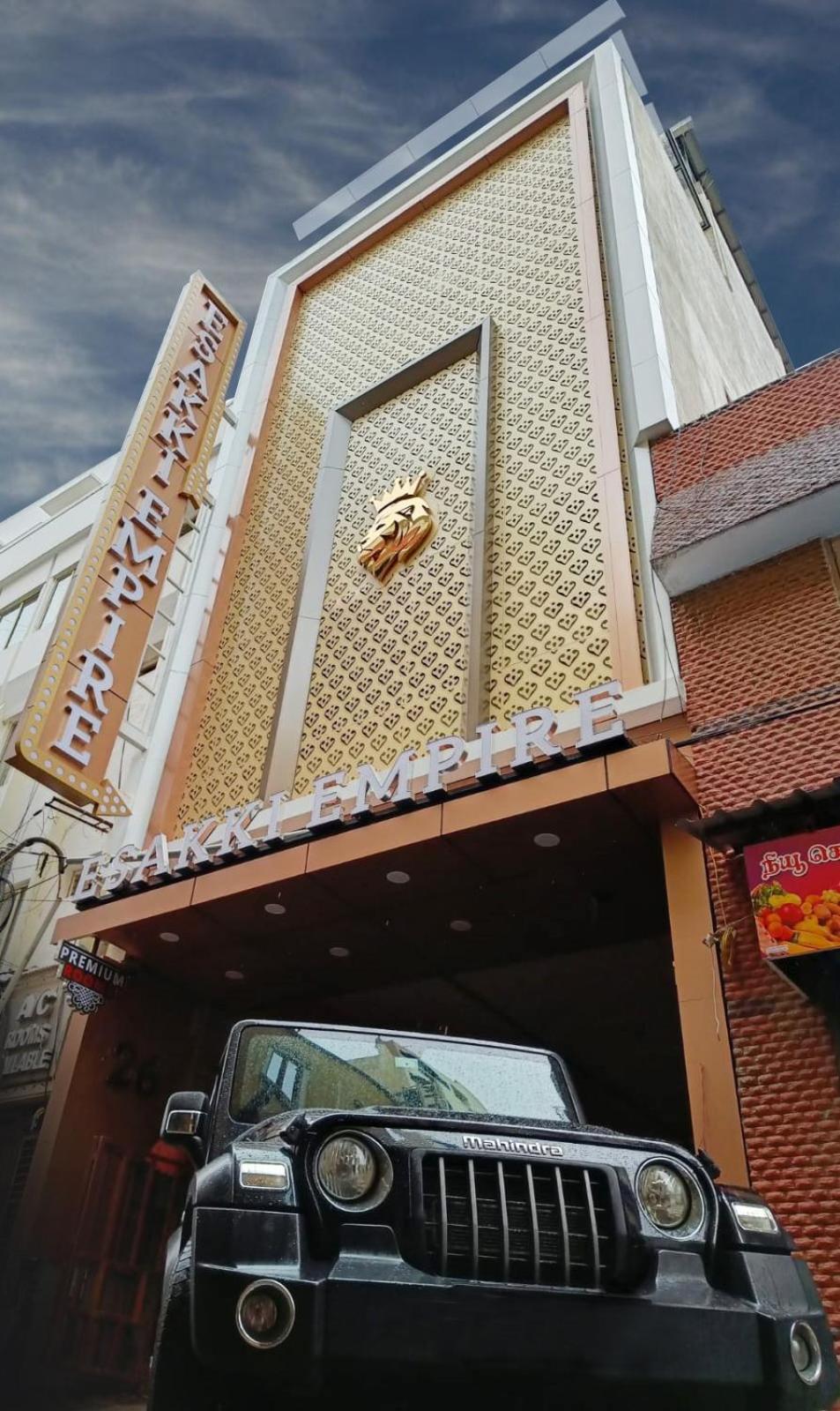Hotel Esakki Empire Chennai Zewnętrze zdjęcie