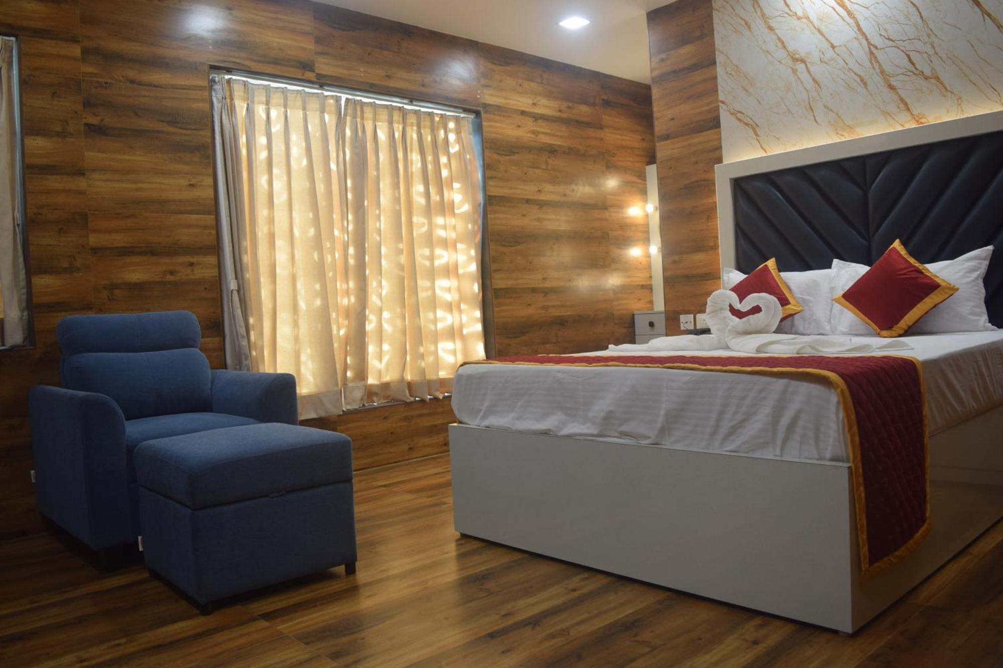 Hotel Esakki Empire Chennai Zewnętrze zdjęcie