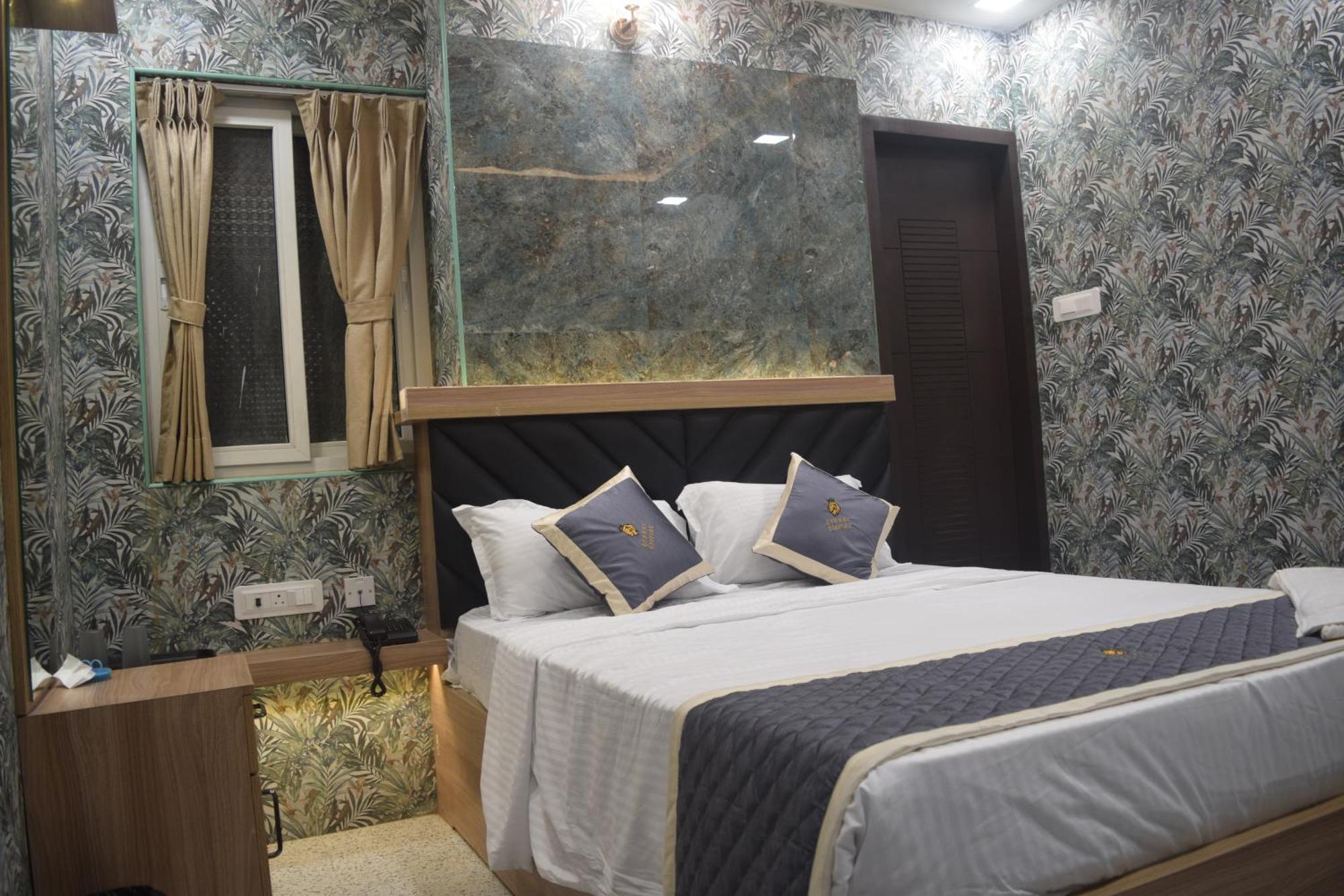 Hotel Esakki Empire Chennai Zewnętrze zdjęcie