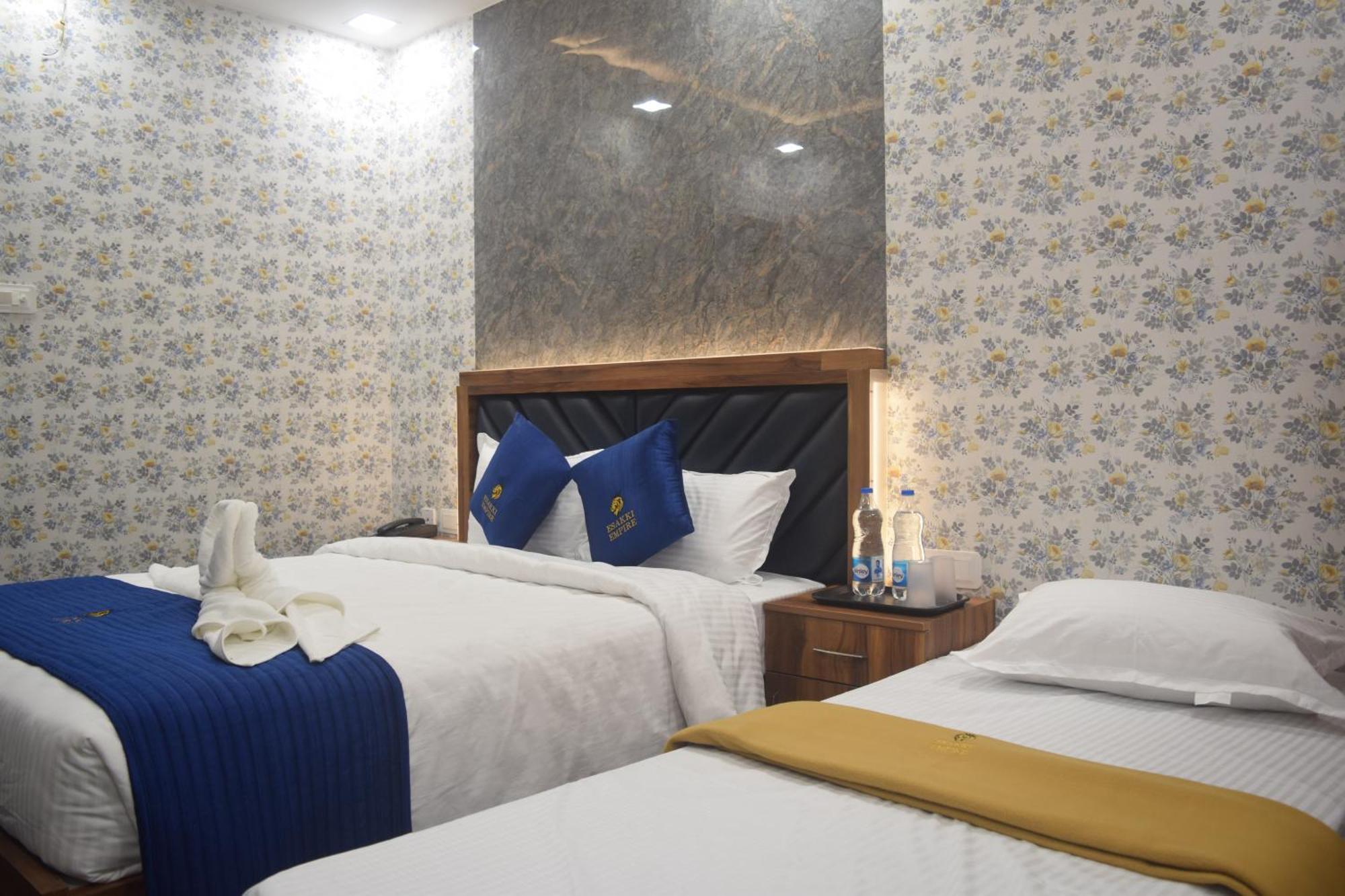 Hotel Esakki Empire Chennai Zewnętrze zdjęcie