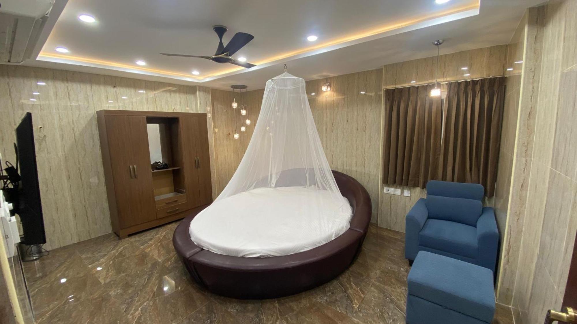 Hotel Esakki Empire Chennai Zewnętrze zdjęcie