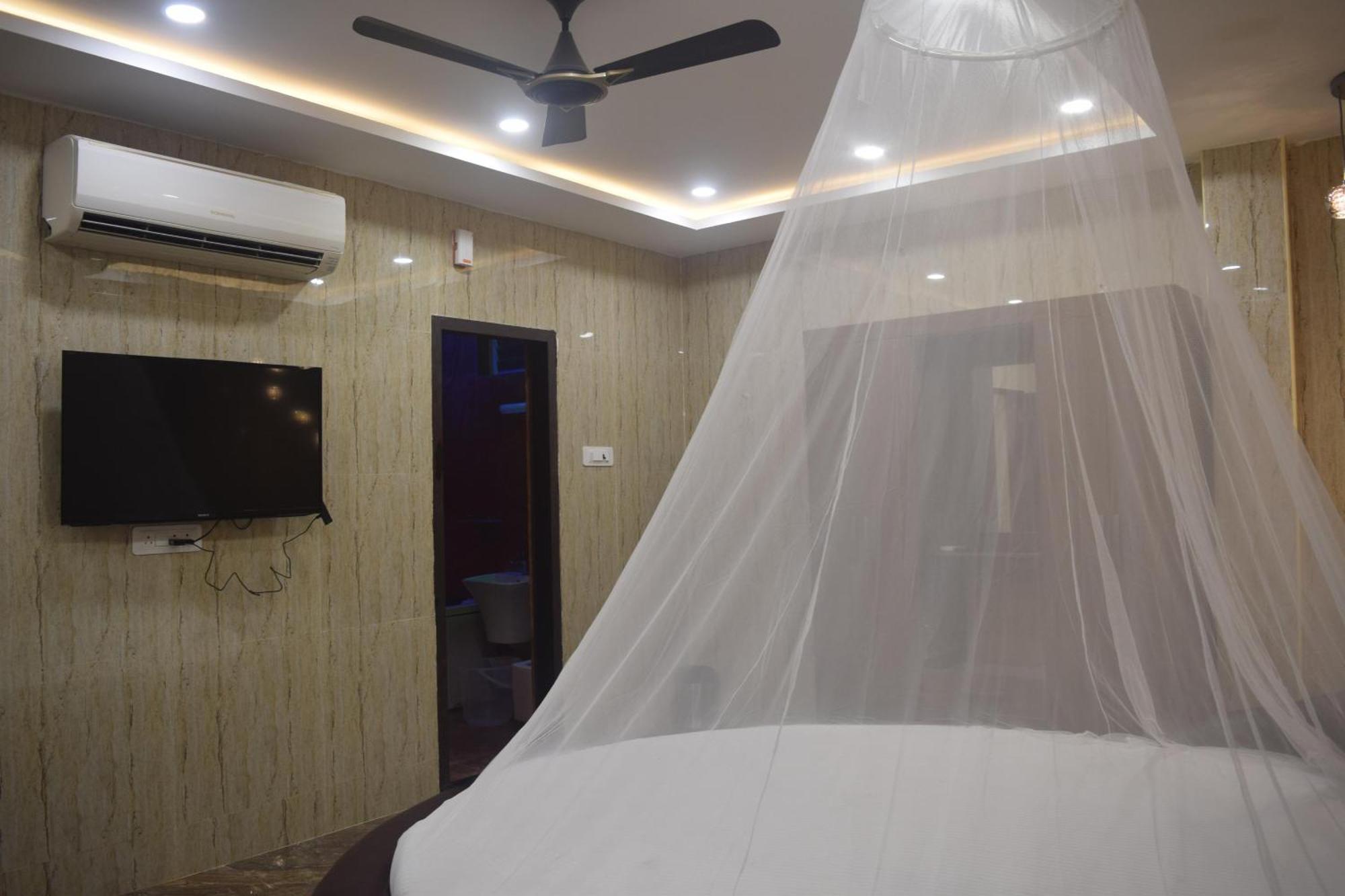 Hotel Esakki Empire Chennai Zewnętrze zdjęcie